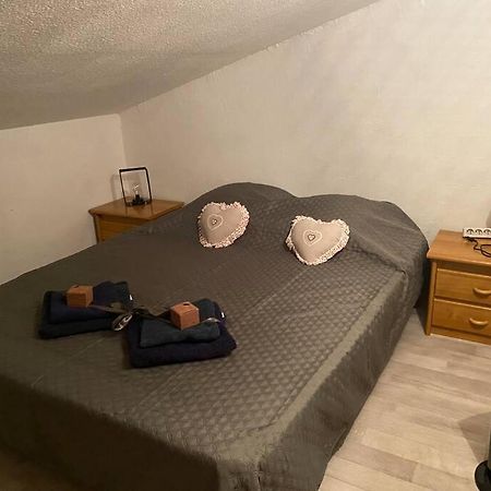 Un Duplex Pour 4 Personne Residence De Vacances アルル エクステリア 写真