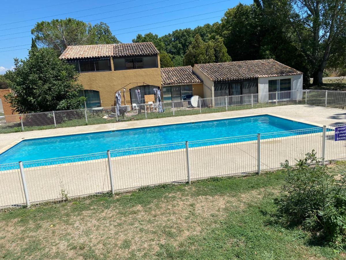 Un Duplex Pour 4 Personne Residence De Vacances アルル エクステリア 写真